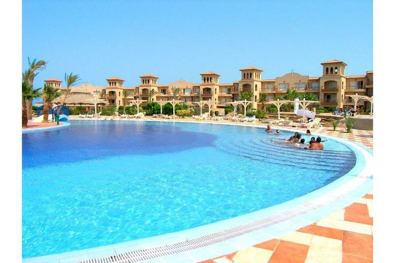Курортный комплекс Pensee Royal Garden 4*